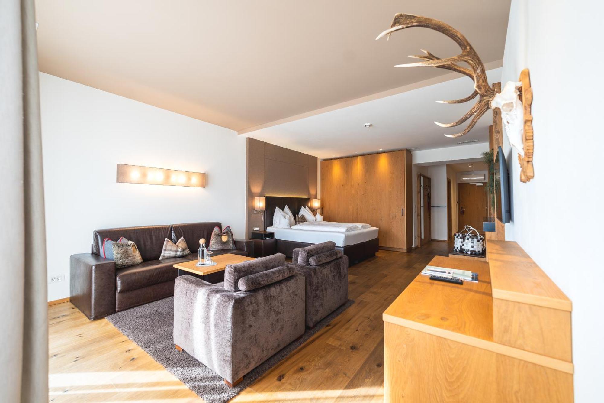 Hotel Schlosswirt Schenna Ngoại thất bức ảnh