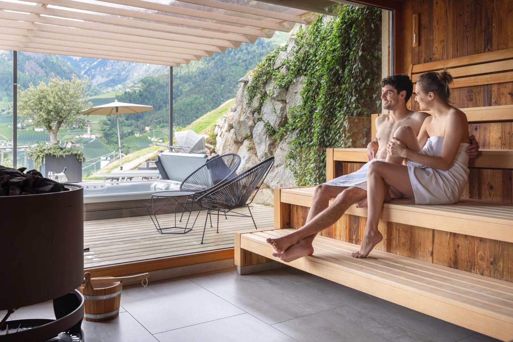Hotel Schlosswirt Schenna Ngoại thất bức ảnh