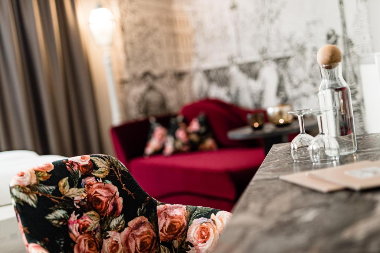 Hotel Schlosswirt Schenna Ngoại thất bức ảnh